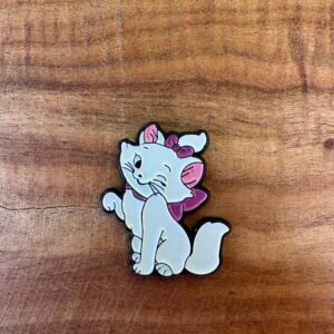 شعار القطة ماري